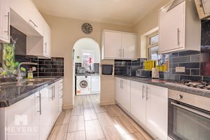 Kitchen- click for photo gallery